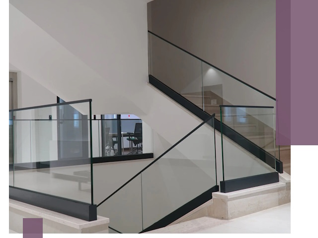 Стеклянные перила премиум-класса с установкой в Когалыме