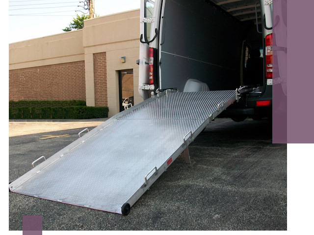 Мобильные пандусы в Когалыме — производство, монтаж и аренда