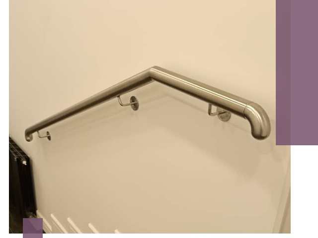 Изготовление пристенных поручней в Когалыме под ключ за сроки