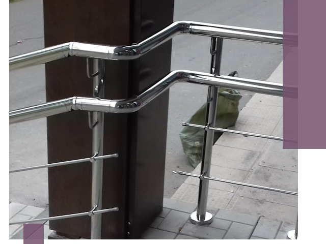 Монтаж поручней из нержавеющей стали в Когалыме качественно и быстро